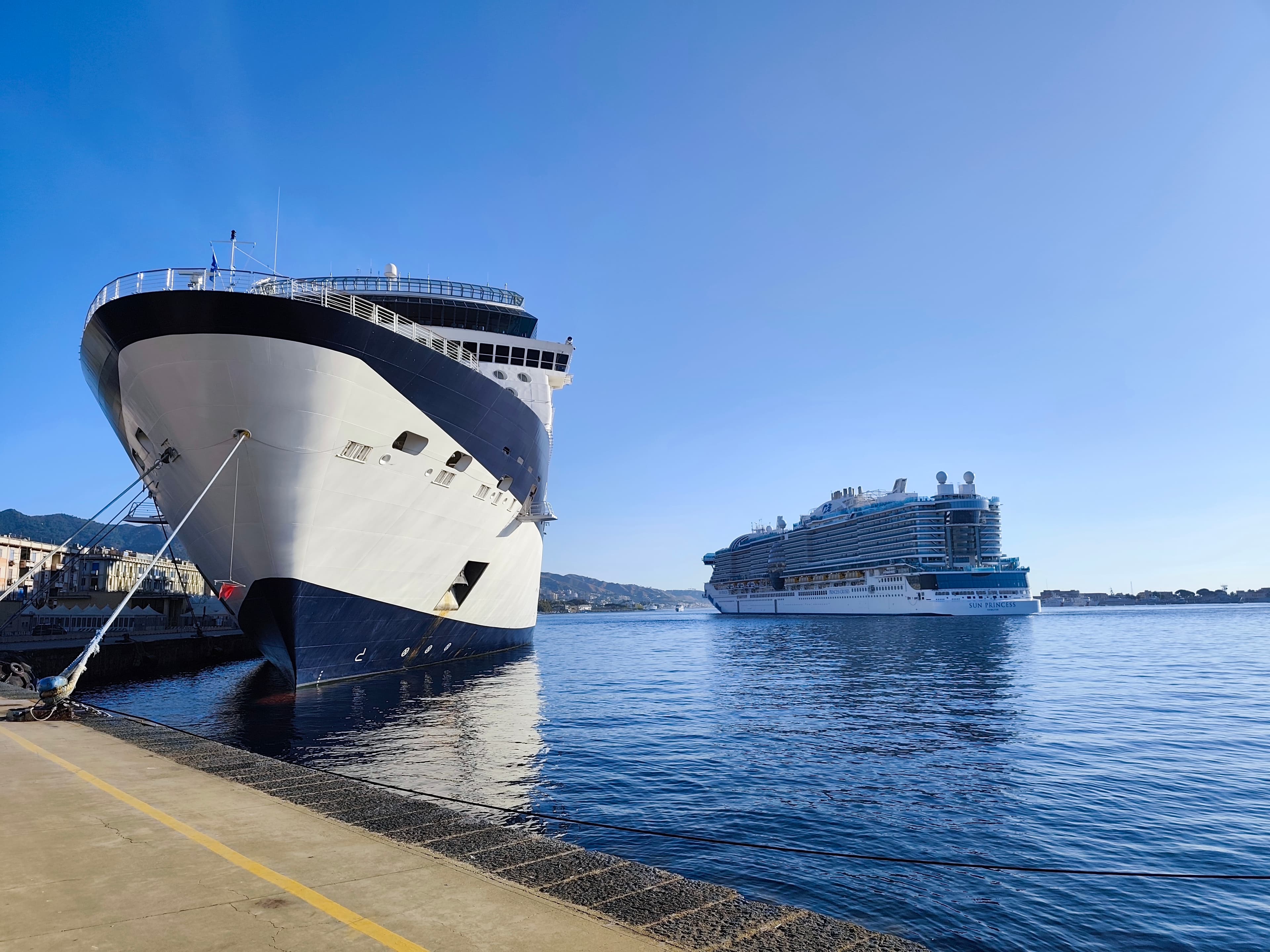 Ships docking into Messina Cruise port