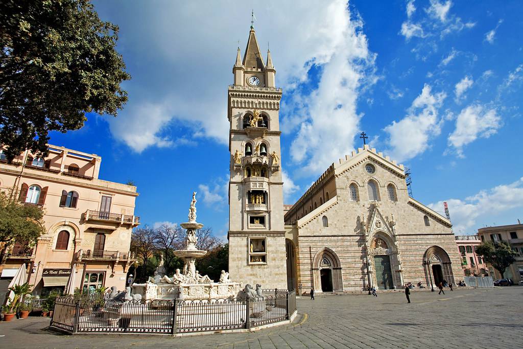 The Cathedral of Messina is in Piazza Duomo, Although it was reconstructed after the 1908 earthquake and 1943 bombings, It was built by Henry VI..